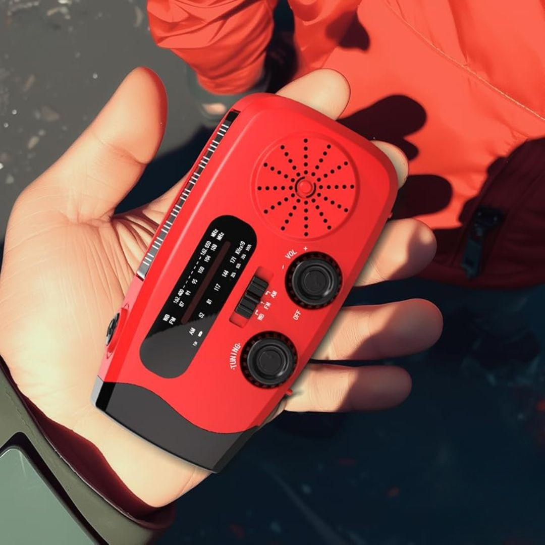 Emergency Radio™ | Reliable light, power and news in any situation